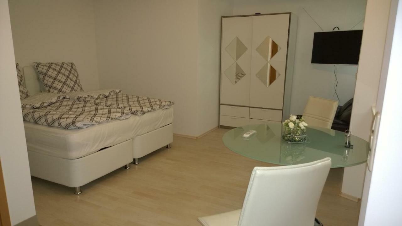 Pensionsappartments Blitz Wiesbaden Kültér fotó